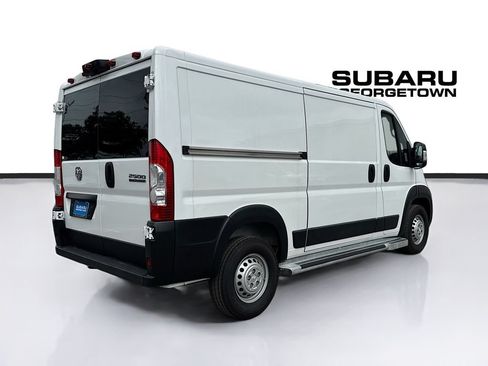 Used 2025 RAM ProMaster 2500 w/ U-Haul Equipment Group FWD image 8