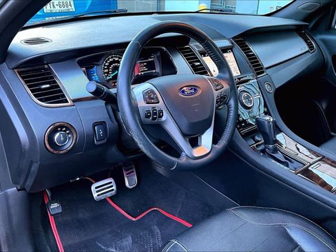 Used 2017 Ford Taurus SHO image 17