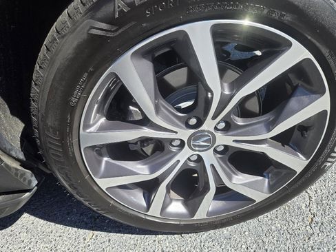 Certified 2024 Acura MDX FWD w/ Technology Package image 12