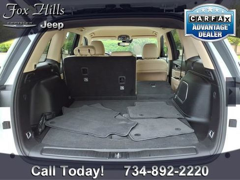 Used 2022 Jeep Grand Cherokee Limited AWD/4WD image 10