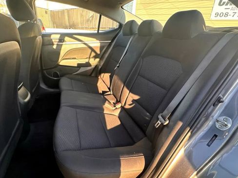 Used 2020 Hyundai Elantra SEL w/ Cargo Package (C1) image 10