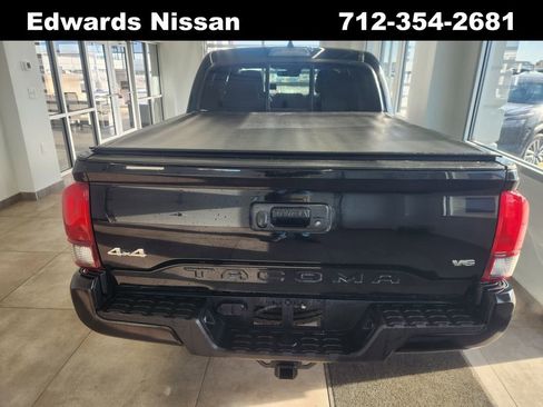 Used 2022 Toyota Tacoma SR image 8