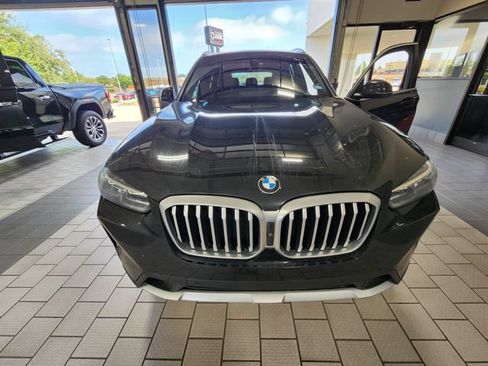 Used 2024 BMW X3 xDrive30i w/ Premium Package w/ZPA AWD/4WD image 2