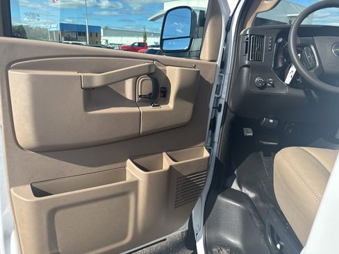 New 2025 Chevrolet Express 3500 Extended w/ Driver Convenience Package image 21