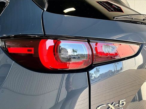 Used 2025 MAZDA CX-5 Carbon Edition image 18
