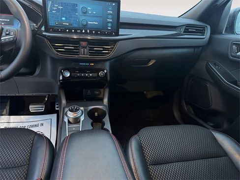 Used 2024 Ford Escape ST-Line Select w/ Tech Pack #2 image 11