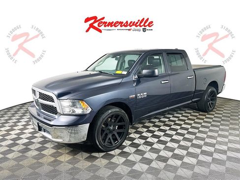 Used 2017 RAM 1500 Classic SLT image 3