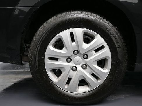 Used 2016 Dodge Grand Caravan SE w/ Quick Order Package 29E SE image 10