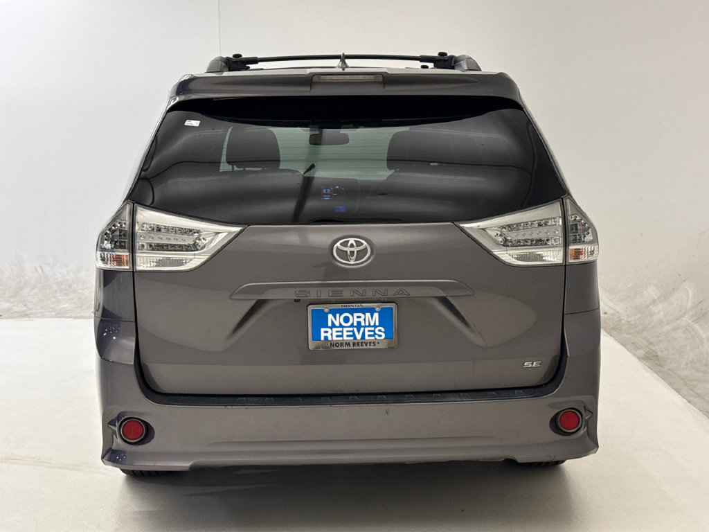 Used 2020 Toyota Sienna SE FWD image 8