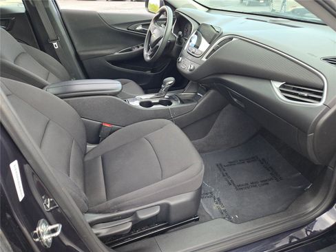 Used 2023 Chevrolet Malibu LT w/ Driver Confidence Package image 7