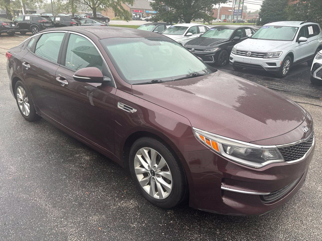 Used 2017 Kia Optima LX FWD image 4