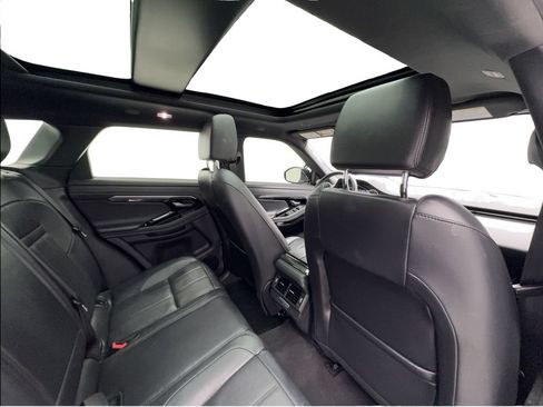 Used 2022 Land Rover Range Rover Evoque R-Dynamic S AWD/4WD image 27