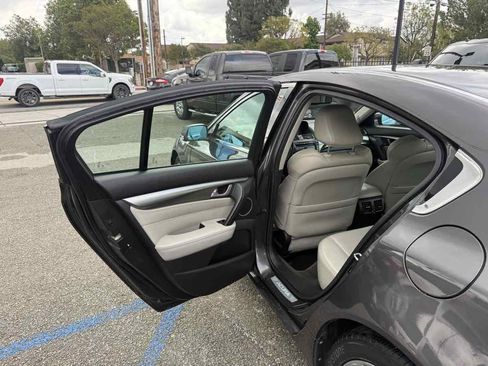 Used 2010 Acura TL SH-AWD image 12