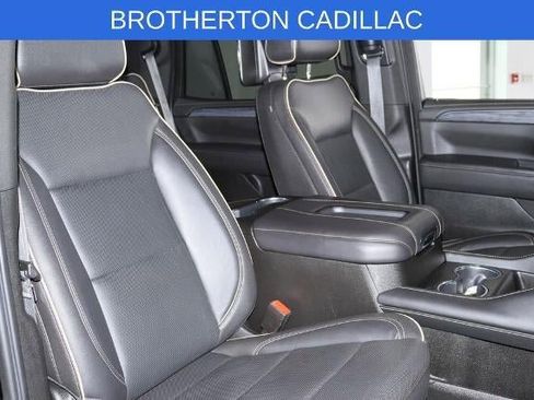 Used 2021 GMC Yukon SLT w/ SLT Premium Package AWD/4WD image 32