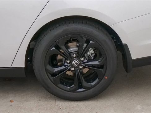 Used 2025 Honda Accord SE image 6