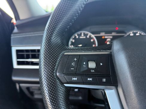 Used 2024 Mitsubishi Outlander SE FWD image 17