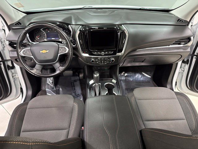 Used 2020 Chevrolet Traverse LT FWD image 3