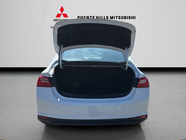 Used 2025 Chevrolet Malibu LT FWD image 9