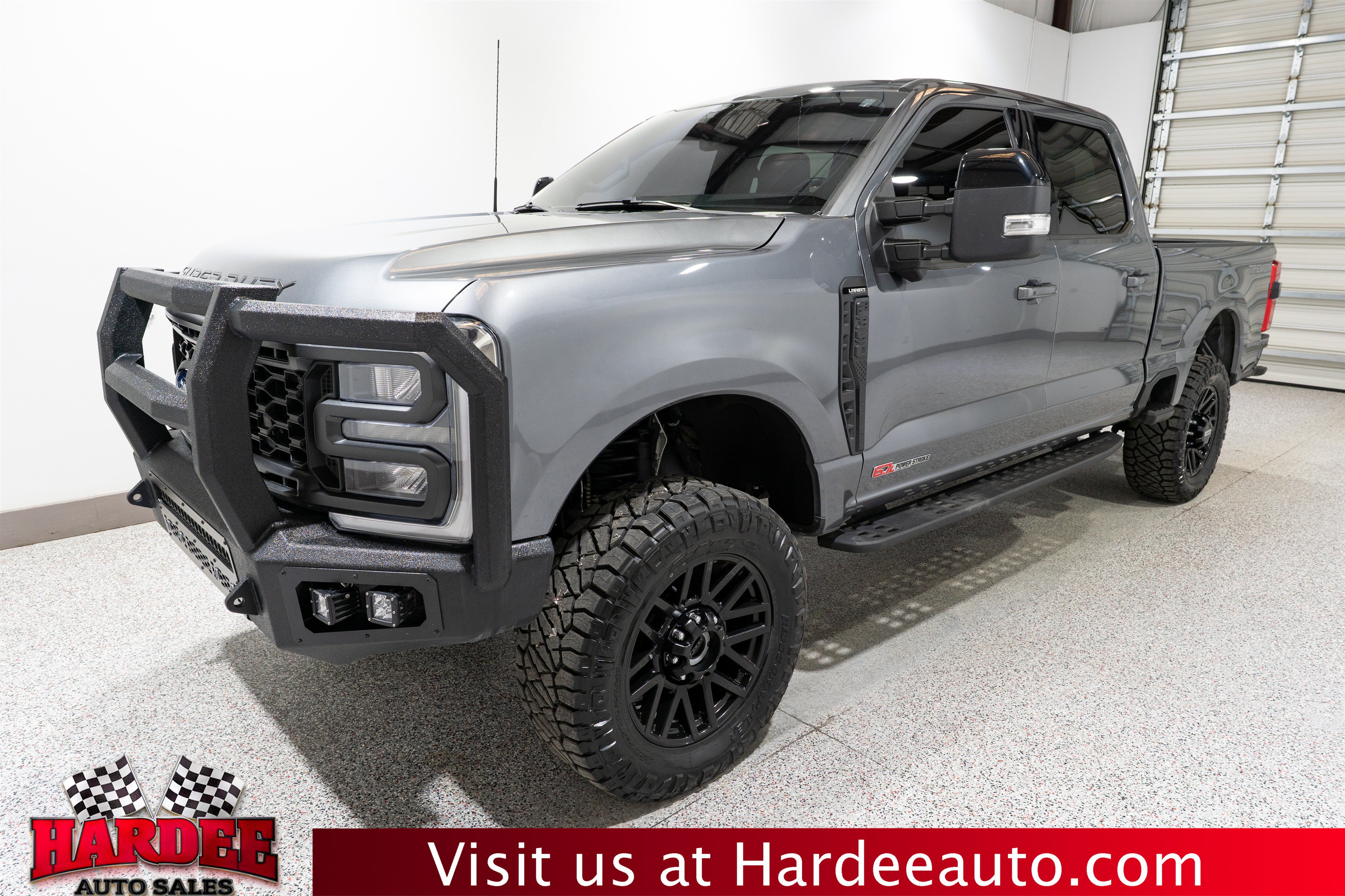 Used 2024 Ford F350 Lariat w/ Lariat Ultimate Package AWD/4WD image 2