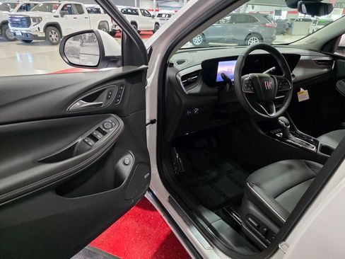 New 2026 Buick Encore GX Avenir w/ Avenir Technology Package AWD/4WD image 11