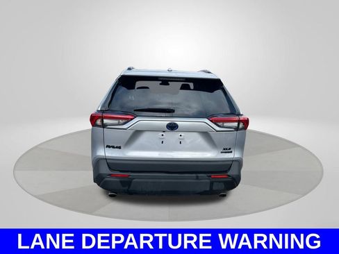 Used 2023 Toyota RAV4 XLE Premium image 6