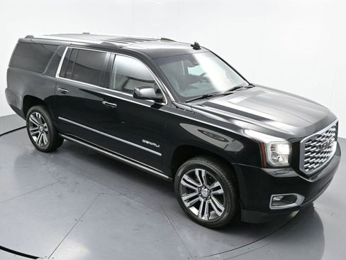 Used 2018 GMC Yukon XL Denali w/ Denali Ultimate Package AWD/4WD image 42