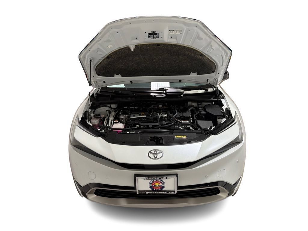Used 2023 Toyota Prius Prime FWD image 11