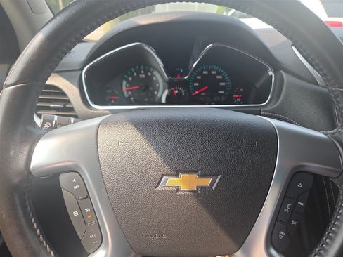 Used 2016 Chevrolet Traverse LT w/ Style and Technology Package FWD image 15