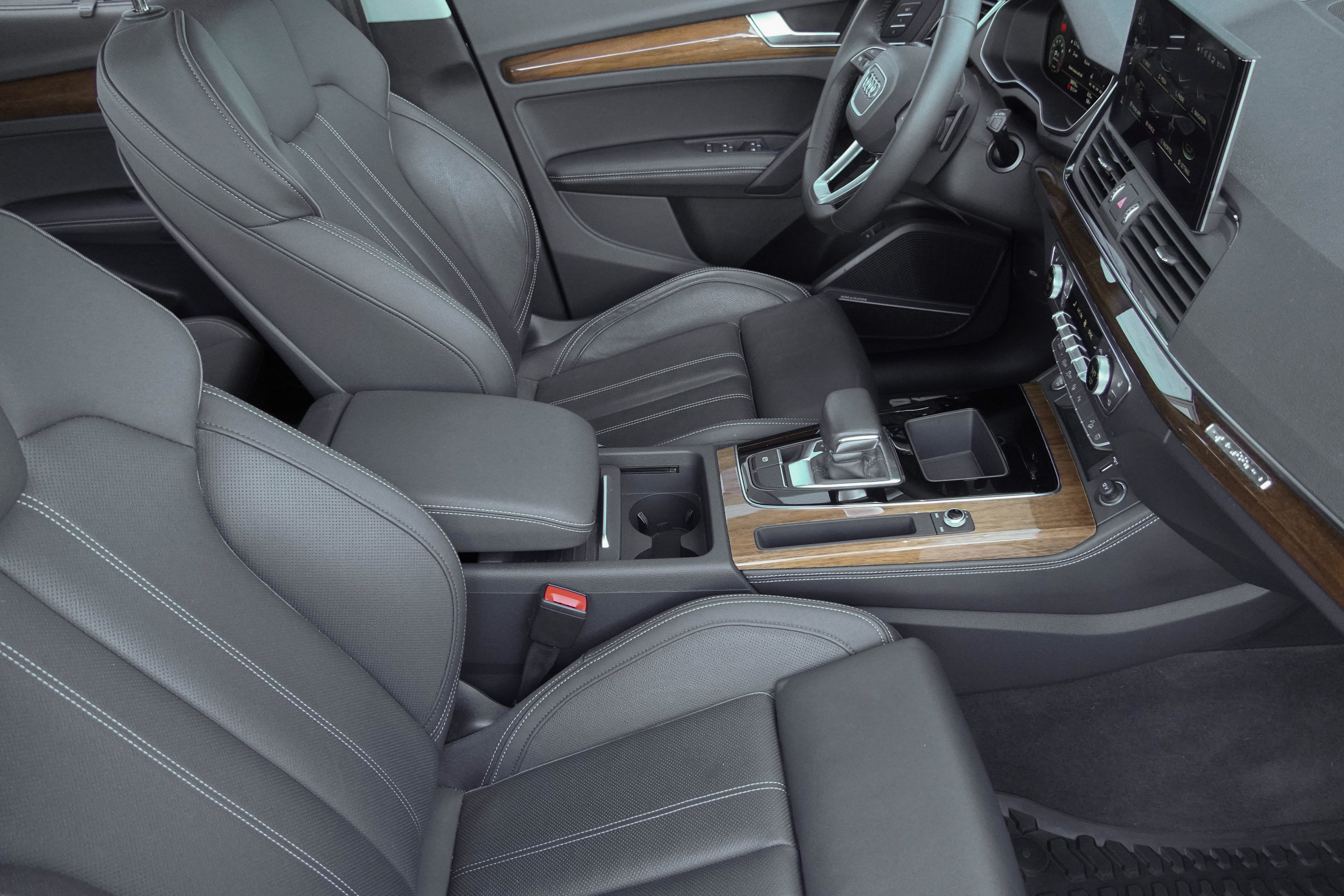 Used 2023 Audi Q5 2.0T Prestige AWD/4WD image 9