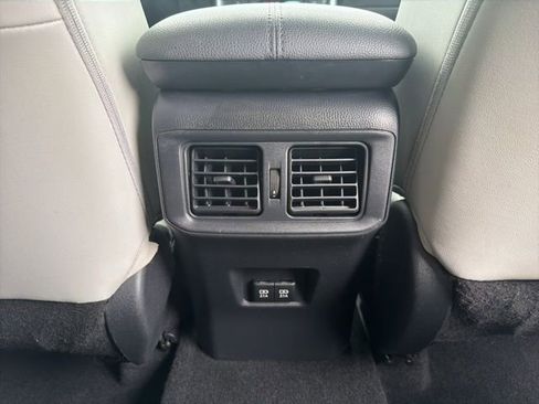 Used 2020 Toyota RAV4 XLE Premium image 16