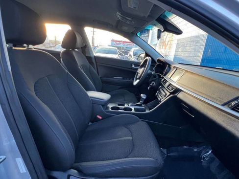 Used 2019 Kia Optima LX image 19