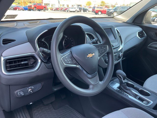 Used 2024 Chevrolet Equinox LS w/ LS Convenience Package FWD image 4