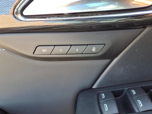 Used 2023 Buick Envision Essence w/ Sport Touring Package FWD image 16