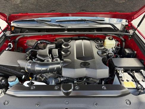 Used 2022 Toyota 4Runner SR5 Premium w/ Moonroof Package image 20