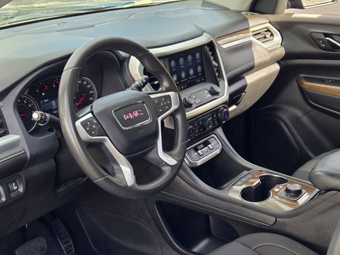 Used 2023 GMC Acadia SLE image 20