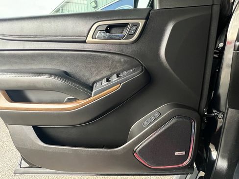 Used 2018 GMC Yukon Denali w/ Denali Ultimate Package image 17