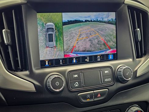 Used 2023 GMC Terrain SLT w/ Tech Package AWD/4WD image 25