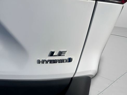 Used 2024 Toyota RAV4 LE image 14