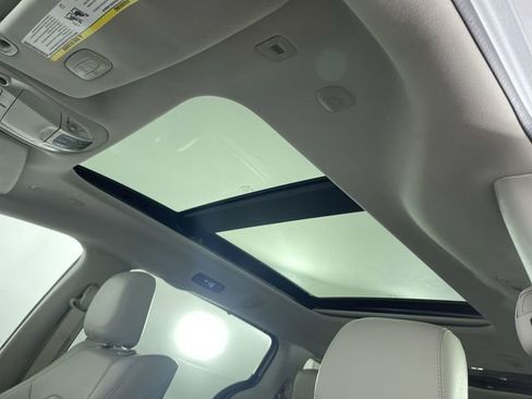 Used 2019 Chrysler Pacifica Touring-L Plus w/ Advanced Safetytec Group image 33