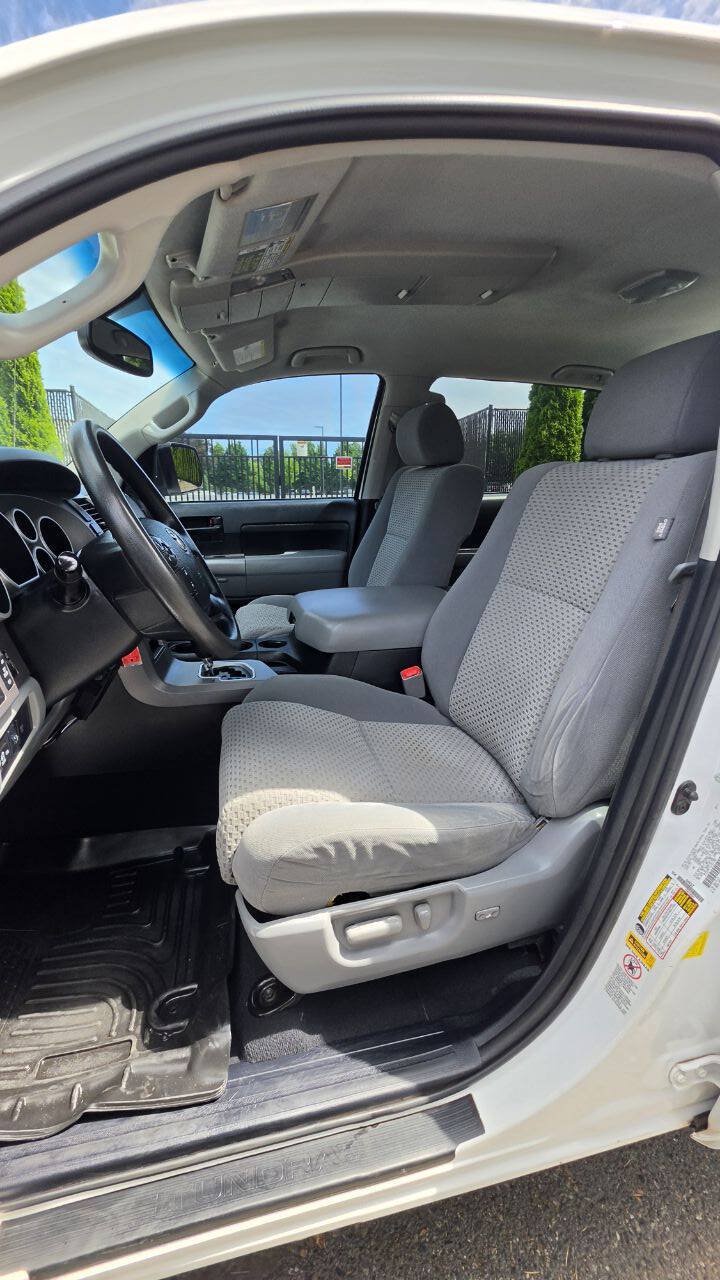 Used 2012 Toyota Tundra 4x4 CrewMax w/ TRD Off-Road Pkg image 9