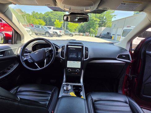 Used 2024 Ford Edge SEL AWD/4WD image 19