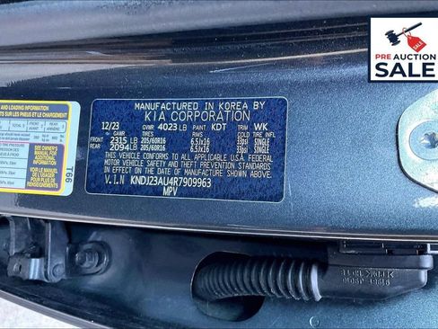 Used 2024 Kia Soul LX w/ Option Group 015 FWD image 31