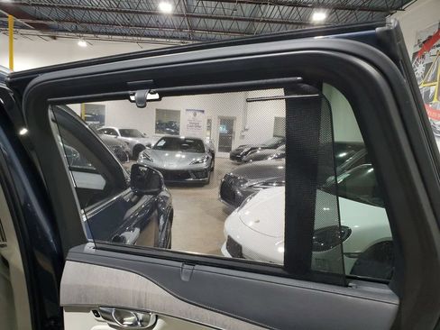 Used 2023 Volvo XC90 B6 Ultimate w/ Protection Package Premier AWD/4WD image 25