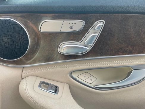 Used 2015 Mercedes-Benz C 300 4MATIC Sedan image 20