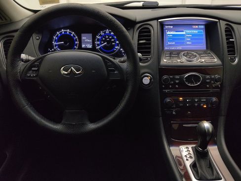 Used 2017 INFINITI QX50 2WD w/ Premium Plus Package image 22