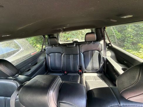 Used 2024 Jeep Wagoneer L Series II w/ Flexible Seating Group AWD/4WD image 12