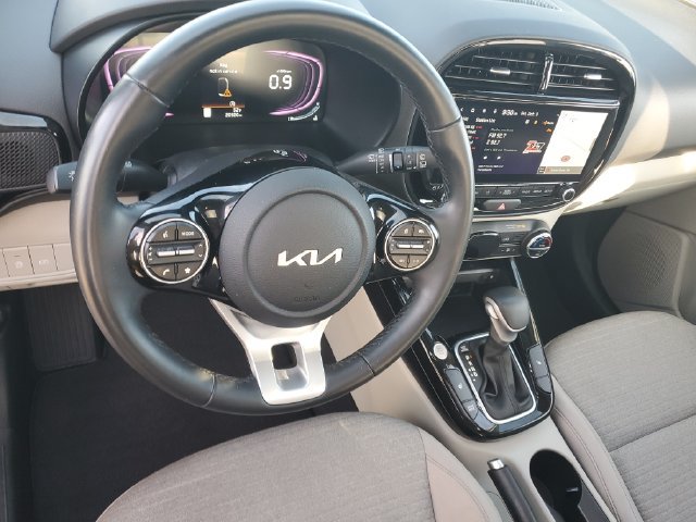 Certified 2024 Kia Soul EX FWD image 18