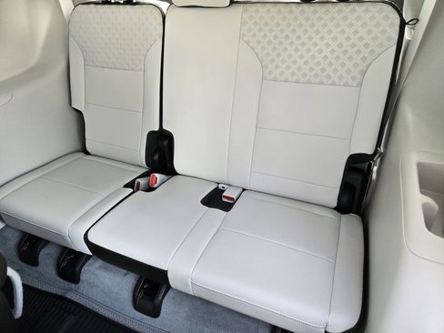 Used 2024 GMC Acadia Denali w/ Super Cruise Package AWD/4WD image 28