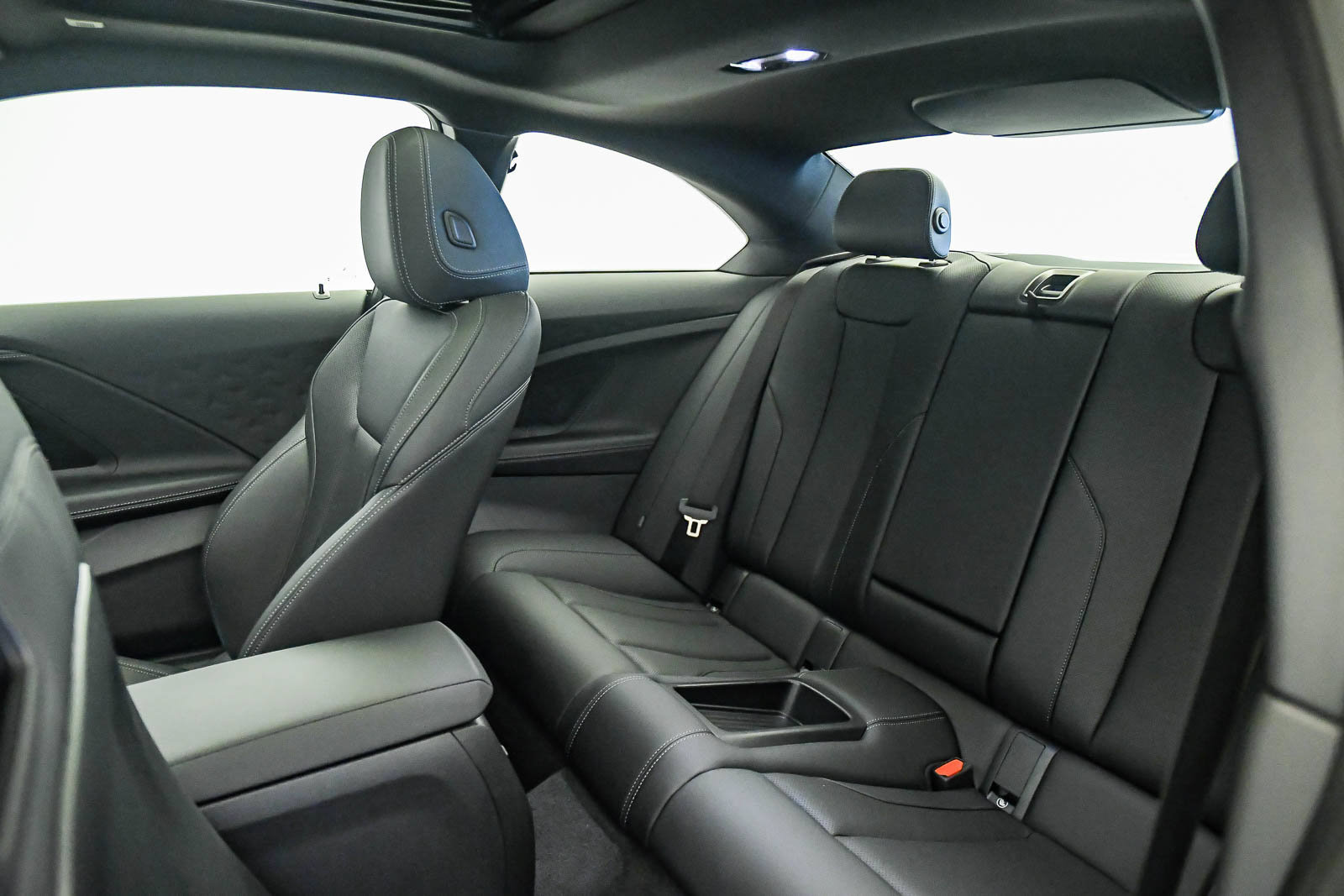 Used 2026 BMW 230i Coupe w/ Premium Package RWD image 18