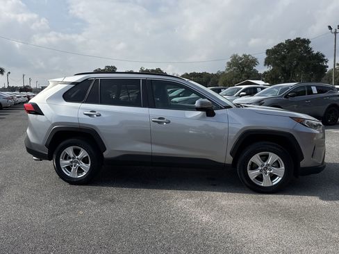 Used 2020 Toyota RAV4 XLE image 6
